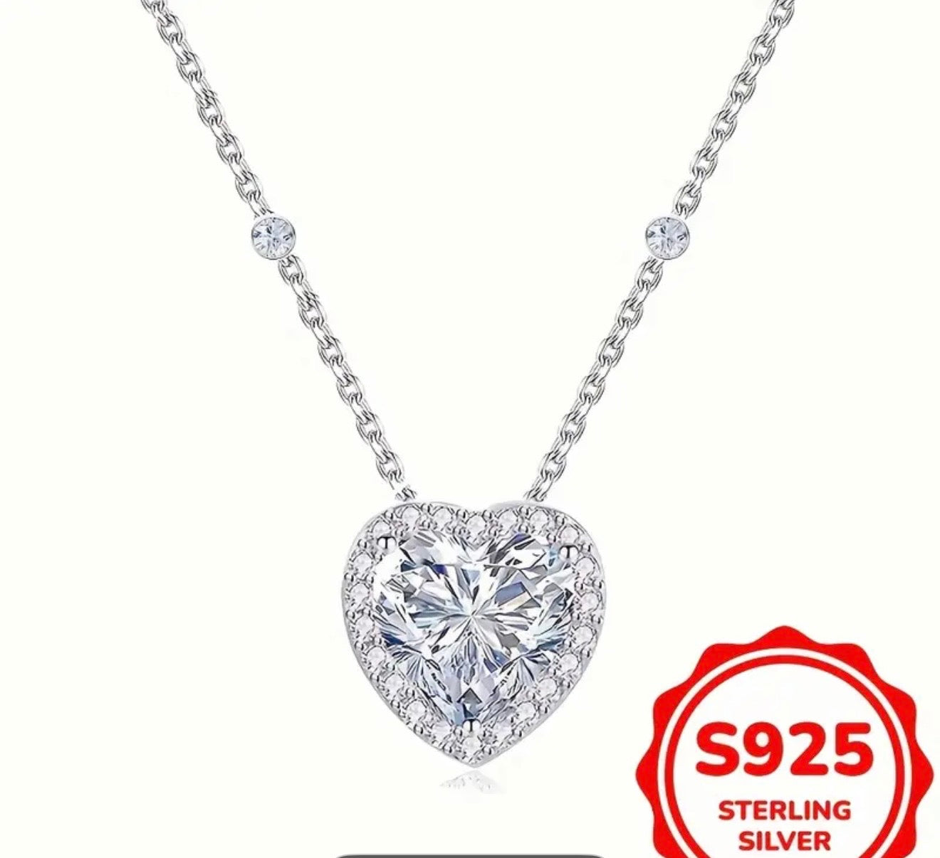 925 Sterling Silvery 3.5g/0.106oz Simple Sparkling Heart Design Synthetic Zirconia Pendant Necklace.