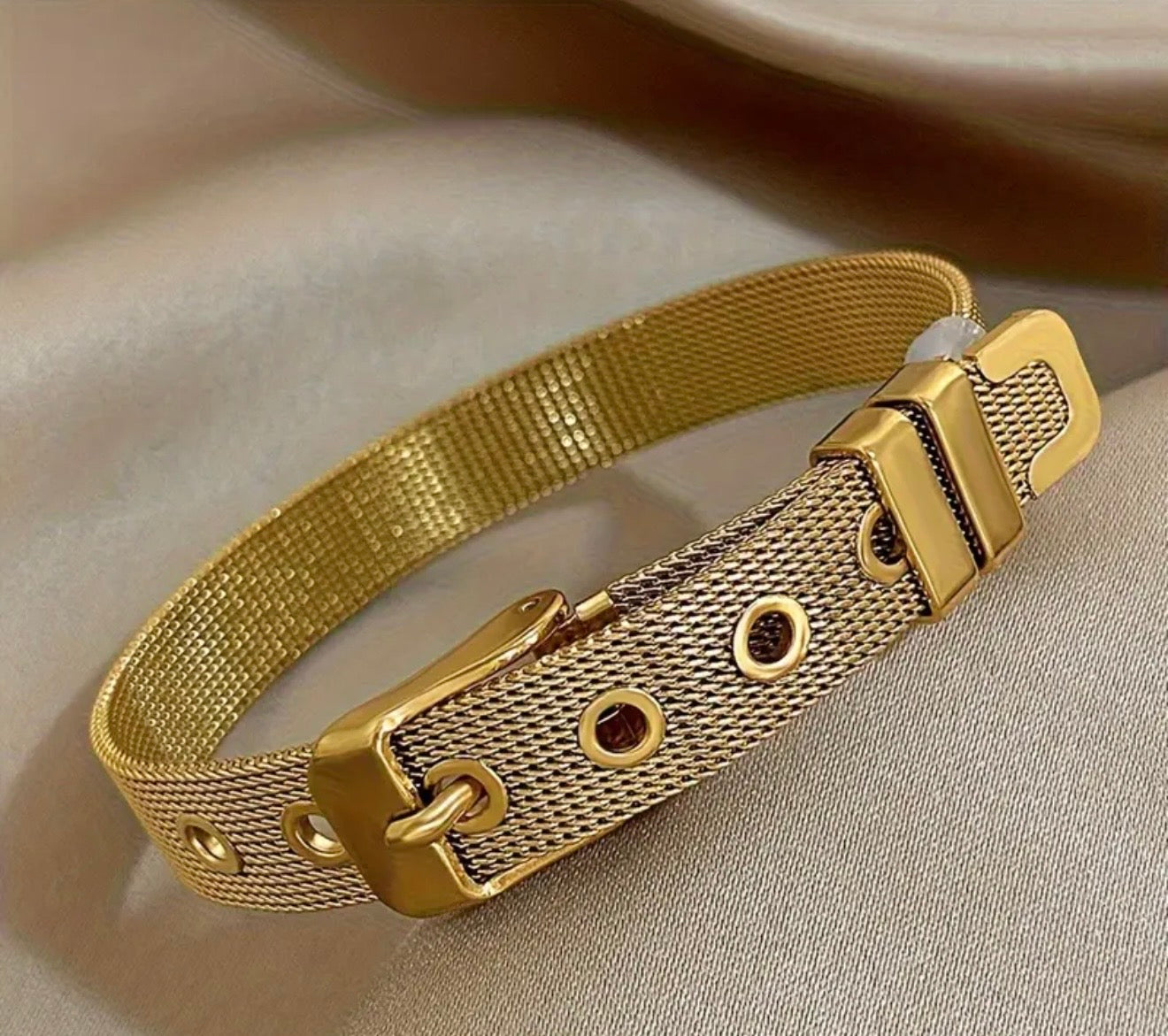 1pc Retro Punk Stainless Steel Fashion Belt-Shaped Bracelet, Charm Bangle for Women and Men, No Gem Inlay, Versatile for Daily Wear and Music Festivals, Ideal for Carnival Celebrations, All-Season Accessory